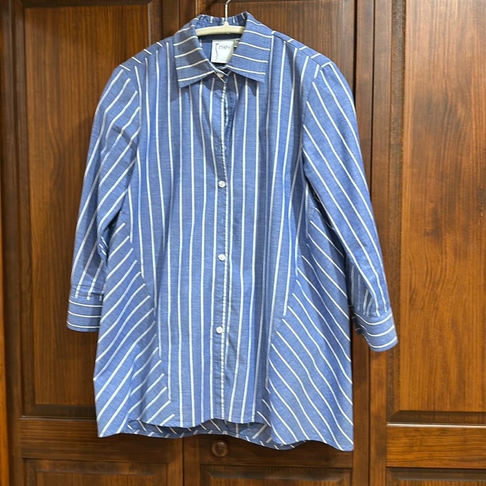 Finley, blue and white blouse, extra small